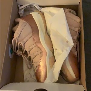 Jordan Rose Gold 11’s